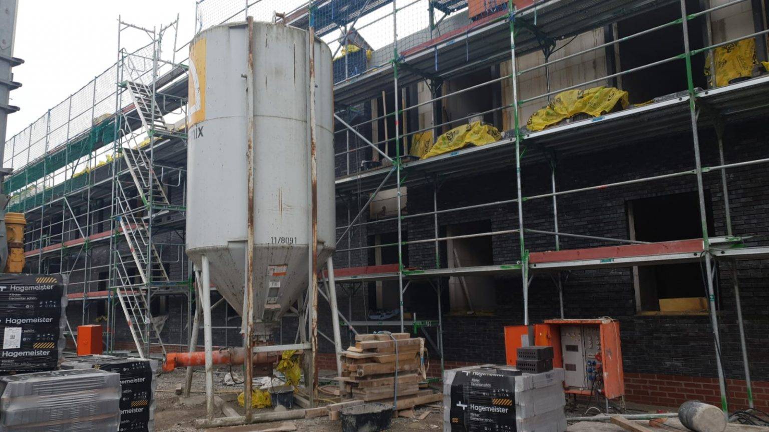 WhatsApp Image 2025-11-21 at 11.39.24